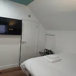 Heathrow Windsor Guest House With Airport Parking